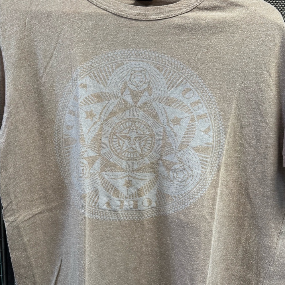 Vintage Obey Tan Graphic Men's Shirt